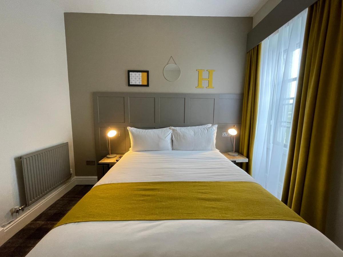 האברפורדווסט The County Hotel מראה חיצוני תמונה