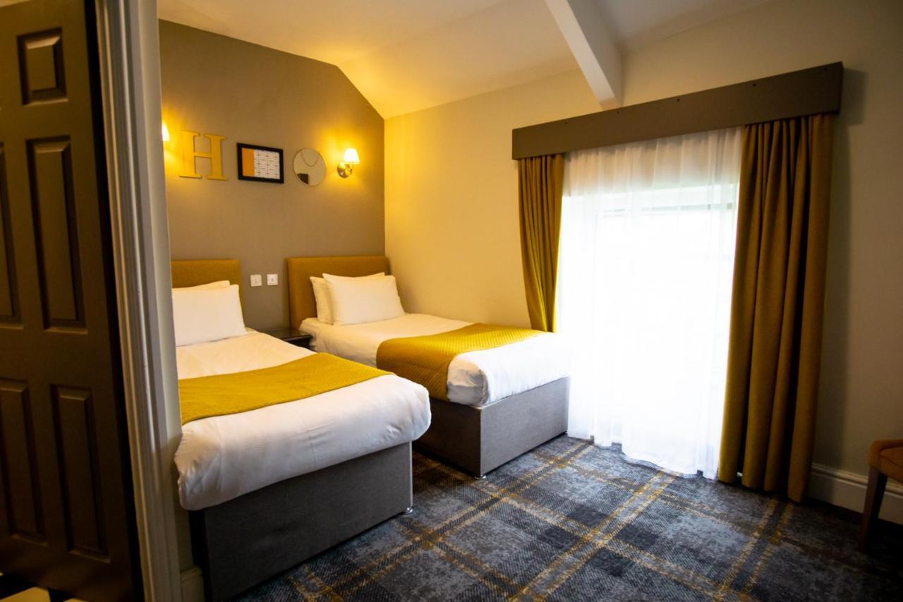 האברפורדווסט The County Hotel מראה חיצוני תמונה