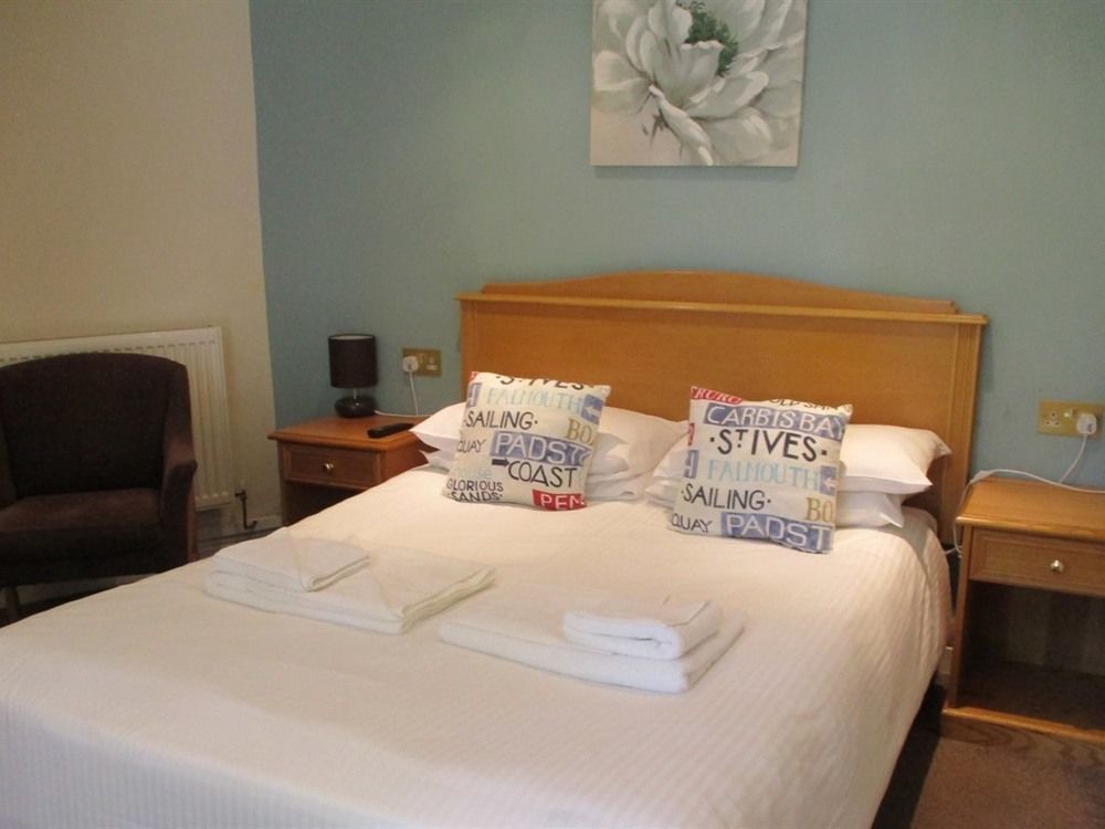האברפורדווסט The County Hotel מראה חיצוני תמונה