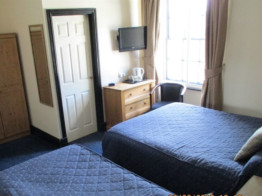 האברפורדווסט The County Hotel מראה חיצוני תמונה